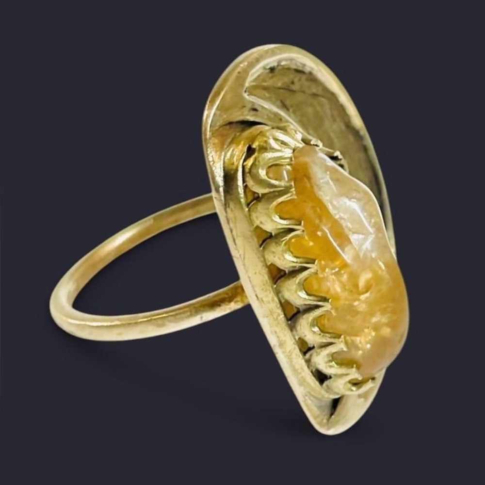 Freeform Citrine Crystal + Brass Metal Moon Ring (6)